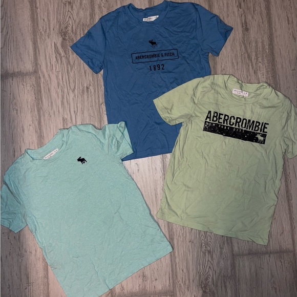 abercrombie kids Other - Abercrombie Kids Boys tee bundle